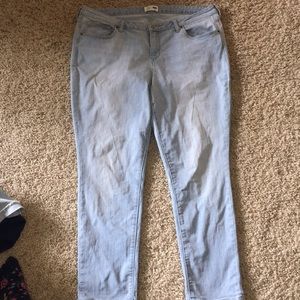 Straight Fit light wash Old Navy Jeans